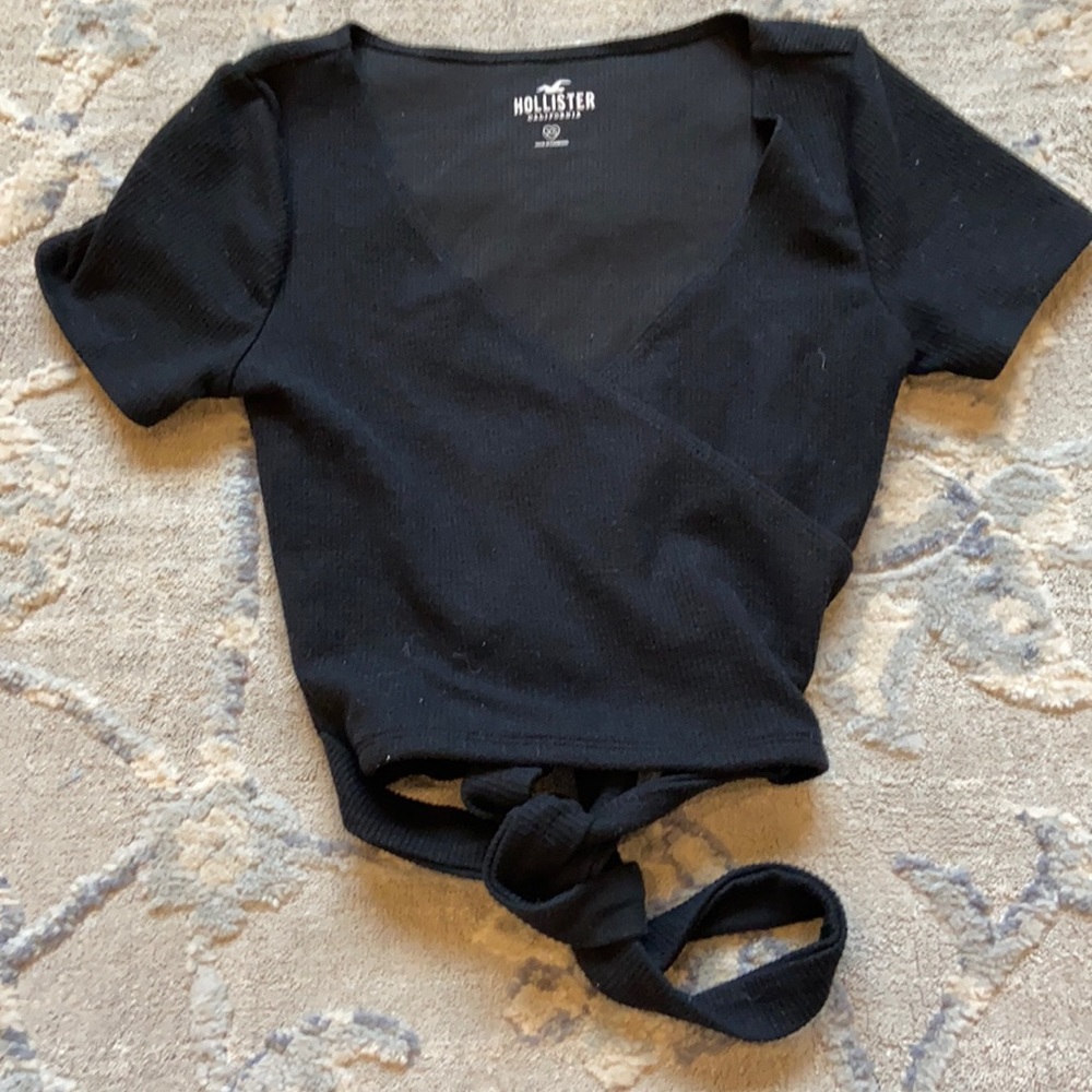 Hollister wrap, tie top